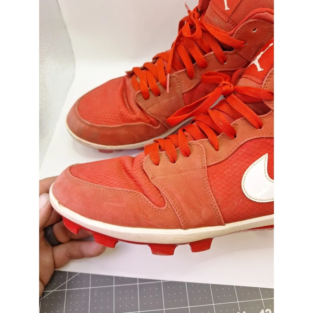 Nike Air Jordan 1 Retro MCS Mens Size 12 Baseball Cleats University Red Retro